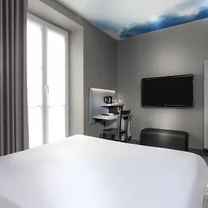 Hotel Libertel Montmartre Opéra, París