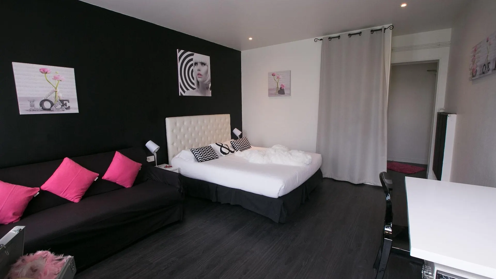 Ideal Hotel Design Paris