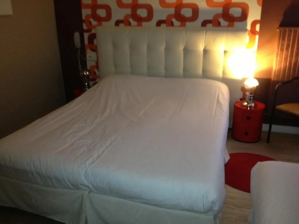 Ideal Hotel Design Paris